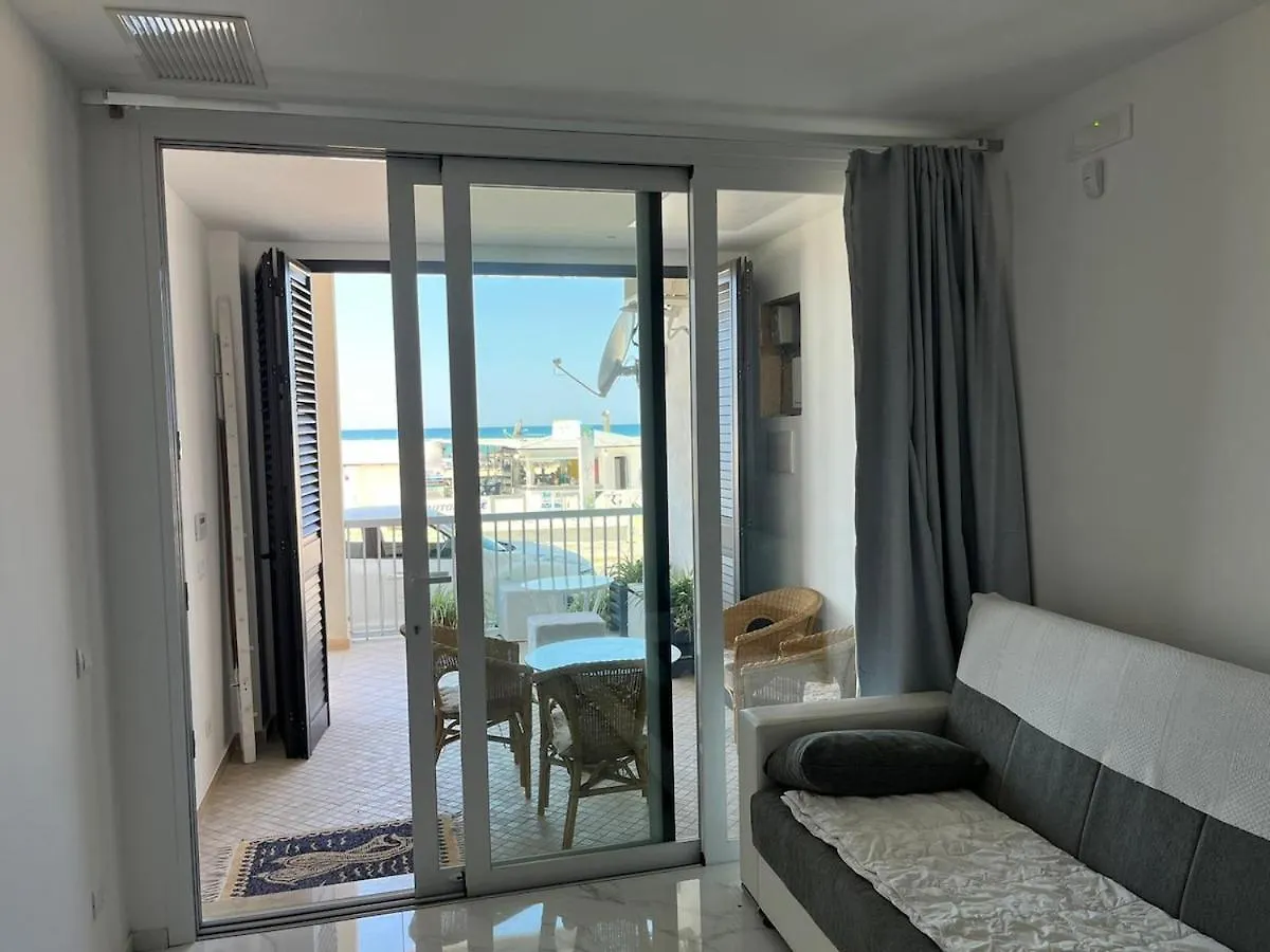 Una Casetta A Mare Scoglitti Apartment